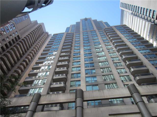 1903 - 750 Bay St, Condo with 2 bedrooms, 2 bathrooms and 1 parking in Toronto ON | Image 2