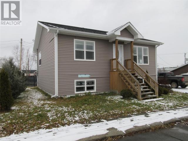 2 Wheelers Avenue, House detached with 2 bedrooms, 2 bathrooms and null parking in Grand Falls-Windsor NL | Image 3