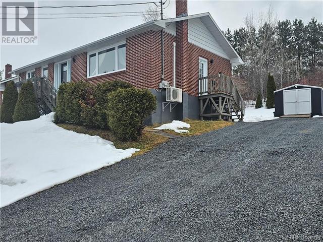 1585 Keith, House detached with 4 bedrooms, 2 bathrooms and null parking in Bathurst NB | Image 1