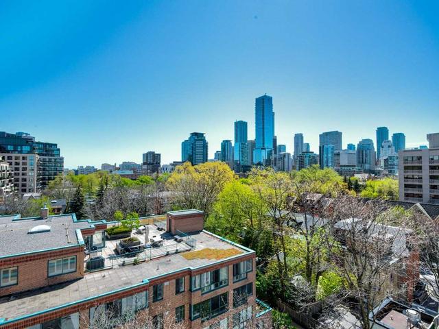 705 - 151 Avenue Rd, Condo with 2 bedrooms, 2 bathrooms and 1 parking in Toronto ON | Image 4