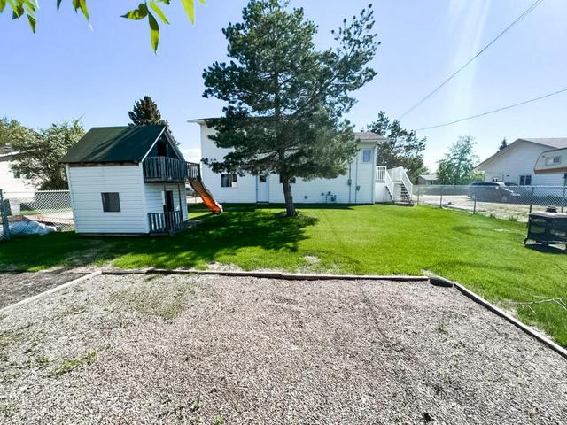 10126 98 Ave, House detached with 4 bedrooms, 2 bathrooms and 4 parking in Mackenzie County AB | Image 27