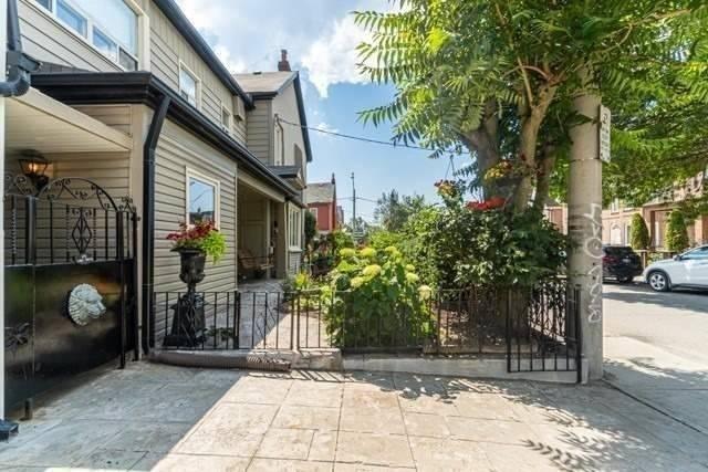 38 Collahie St, House attached with 3 bedrooms, 2 bathrooms and 4 parking in Toronto ON | Image 19