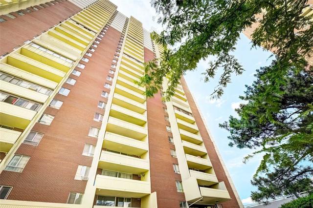 2201 - 1 Massey Sq, Condo with 2 bedrooms, 1 bathrooms and 0 parking in Toronto ON | Image 1