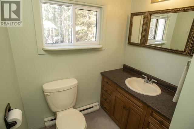 2135 Riverdale Road W, House detached with 5 bedrooms, 3 bathrooms and null parking in Thunder Bay ON | Image 33