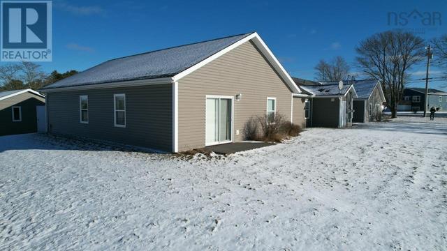 122 Pleasant Street E, House other with 0 bedrooms, 0 bathrooms and null parking in Amherst NS | Image 15