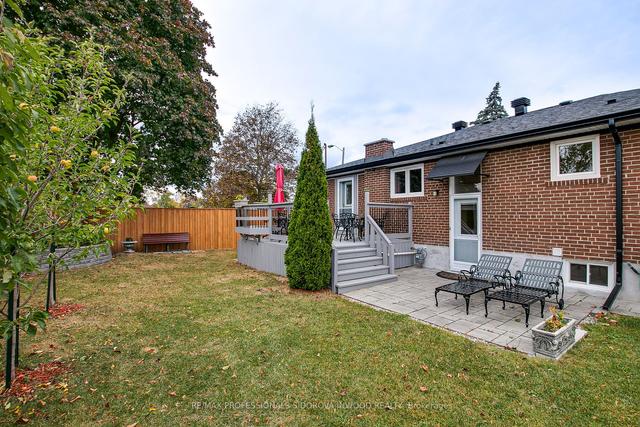 2 Canerouth Dr, House detached with 3 bedrooms, 2 bathrooms and 4 parking in Toronto ON | Image 32