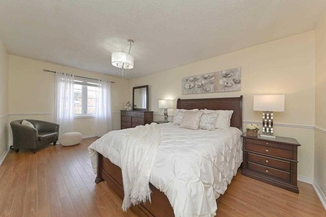 15 Jason Cres, House detached with 4 bedrooms, 3 bathrooms and 6 parking in Halton Hills ON | Image 13