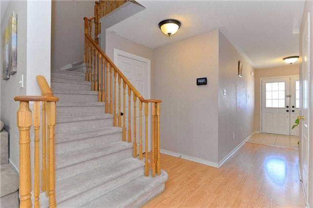 20 Sugarberry Dr, House semidetached with 3 bedrooms, 4 bathrooms and 2 parking in Brampton ON | Image 3