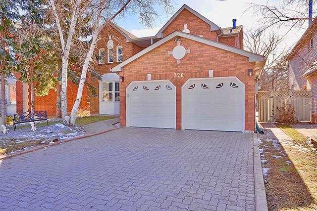 326 Northwood Dr, House detached with 4 bedrooms, 4 bathrooms and 4 parking in Oakville ON | Image 1