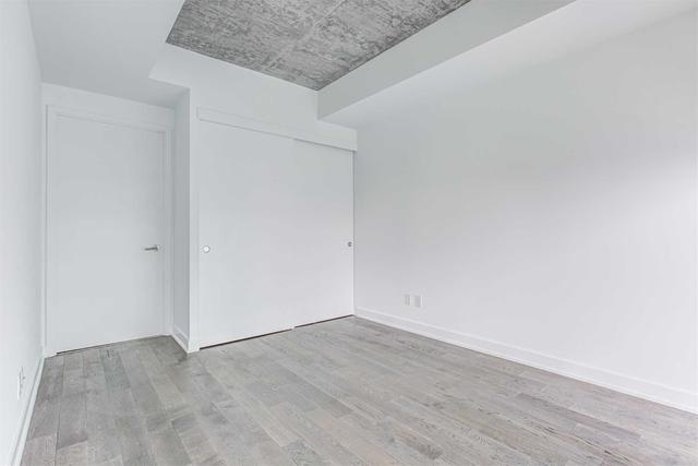 1501 - 185 Roehampton Ave, Condo with 2 bedrooms, 2 bathrooms and 1 parking in Toronto ON | Image 3