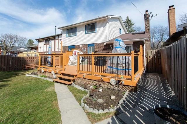 6 Renfield Cres, House detached with 3 bedrooms, 3 bathrooms and 3 parking in Whitby ON | Image 26