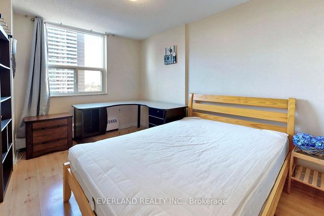 1111 - 175 Hilda Ave, Condo with 3 bedrooms, 2 bathrooms and 1 parking in Toronto ON | Image 24