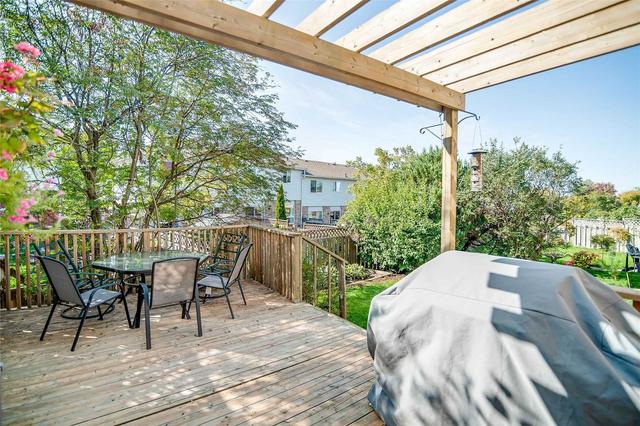 199 Pickett Cres, House semidetached with 3 bedrooms, 3 bathrooms and 3 parking in Barrie ON | Image 17