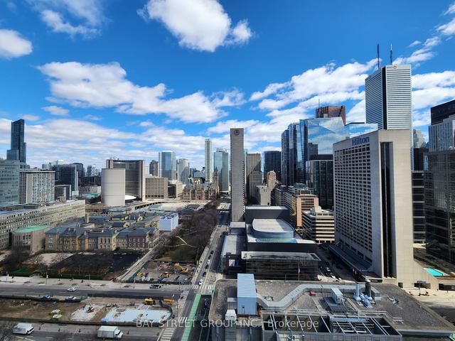 2410 - 215 Queen St W, Condo with 1 bedrooms, 1 bathrooms and 0 parking in Toronto ON | Image 9