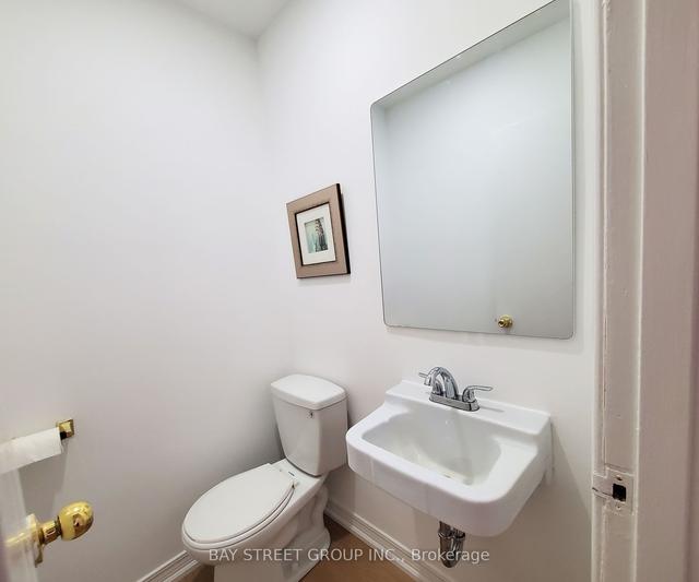 12 Burdock Lane, Townhouse with 3 bedrooms, 2 bathrooms and 1 parking in Toronto ON | Image 4