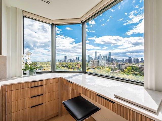 704 - 33 Jackes Ave, Condo with 2 bedrooms, 3 bathrooms and 2 parking in Toronto ON | Image 9