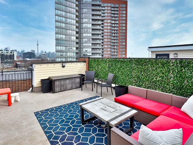 th 214 - 50 Joe Shuster Way, Townhouse with 3 bedrooms, 3 bathrooms and 1 parking in Toronto ON | Image 17