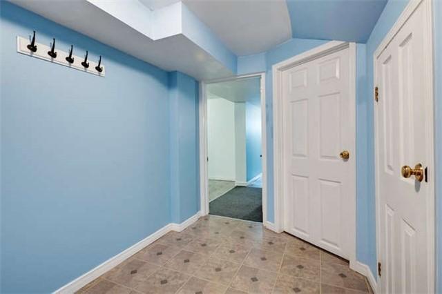863 Ritson Rd S, House detached with 3 bedrooms, 2 bathrooms and 5 parking in Oshawa ON | Image 11