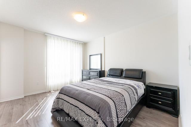 1 - 620 Rexdale Blvd, Townhouse with 3 bedrooms, 3 bathrooms and 1 parking in Toronto ON | Image 8