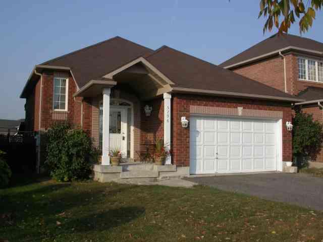 5796 Whitehorn Ave, House detached with 2 bedrooms, 2 bathrooms and 4 parking in Mississauga ON | Image 1