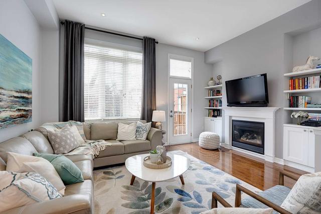 7 Tompkins Mews, House attached with 3 bedrooms, 2 bathrooms and 2 parking in Toronto ON | Image 26