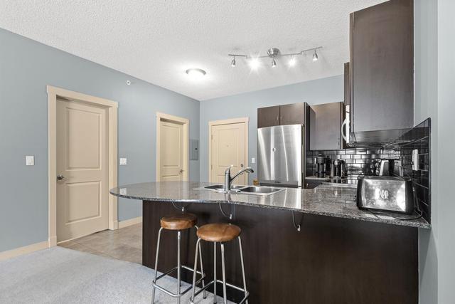 1610 - 11811 Lake Fraser Drive Se, Condo with 2 bedrooms, 1 bathrooms and 1 parking in Calgary AB | Image 4