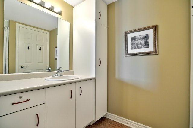405 - 1460 Bishops Gate, Condo with 1 bedrooms, 1 bathrooms and 1 parking in Oakville ON | Image 13
