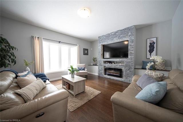 80 Lorne Card Drive, House detached with 4 bedrooms, 3 bathrooms and 4 parking in Brant ON | Image 13