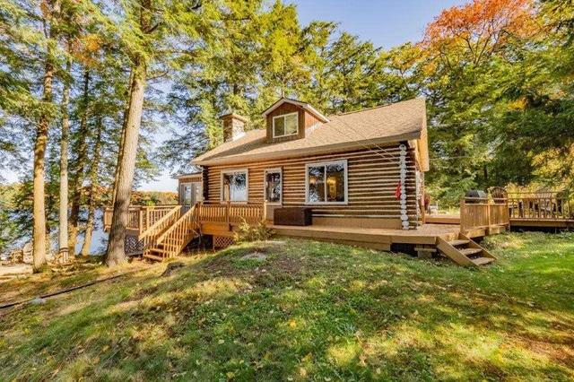 1025 Kilty Bay Rd, House detached with 2 bedrooms, 1 bathrooms and 4 parking in Muskoka Lakes ON | Image 22