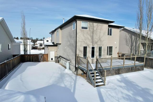 13 Park Circle, House detached with 4 bedrooms, 3 bathrooms and 6 parking in Whitecourt AB | Image 3