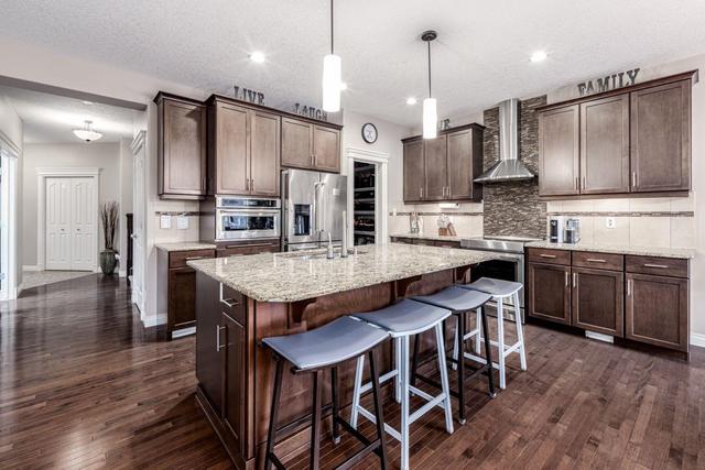144 Aspenshire Crescent Sw, House detached with 5 bedrooms, 4 bathrooms and 2 parking in Calgary AB | Image 6