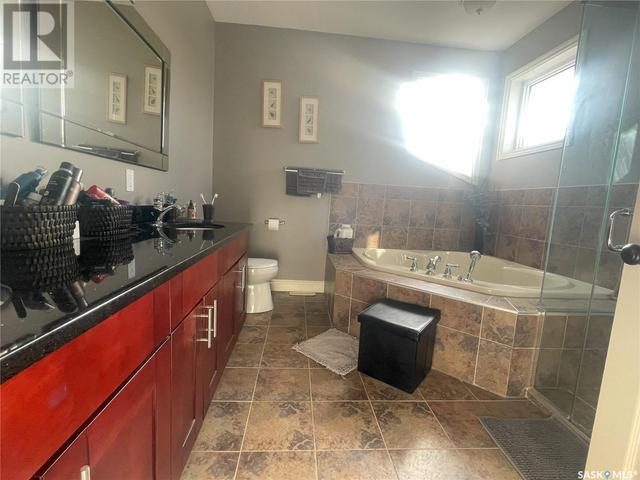 205 Lonsdale Street, House detached with 7 bedrooms, 5 bathrooms and null parking in Maple Creek SK | Image 35
