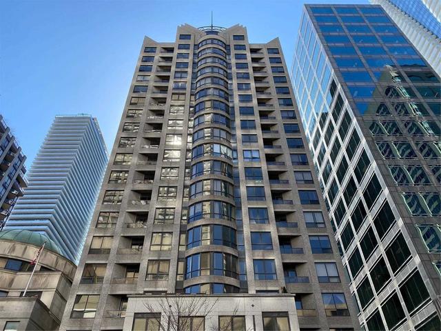 lph8 - 55 Bloor St E, Condo with 2 bedrooms, 2 bathrooms and 1 parking in Toronto ON | Image 1