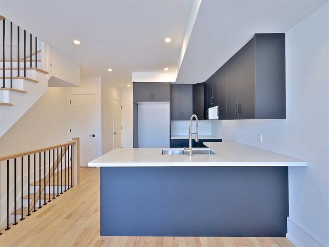 143 D' Arcy St, House attached with 2 bedrooms, 2 bathrooms and 2 parking in Toronto ON | Image 31