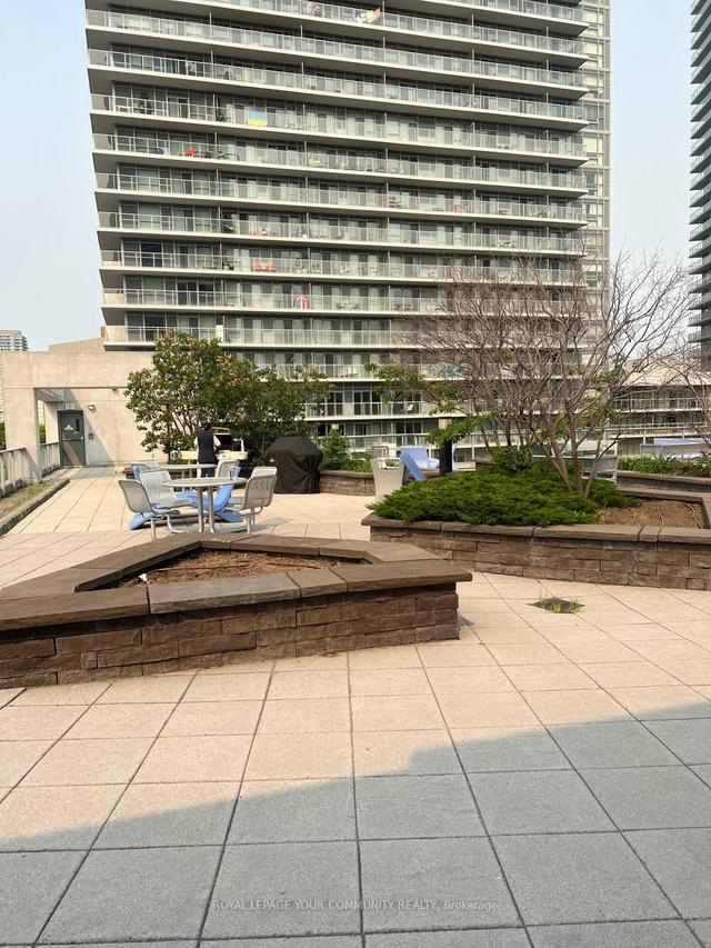 2806 - 2015 Sheppard Ave E, Condo with 1 bedrooms, 1 bathrooms and 1 parking in Toronto ON | Image 3