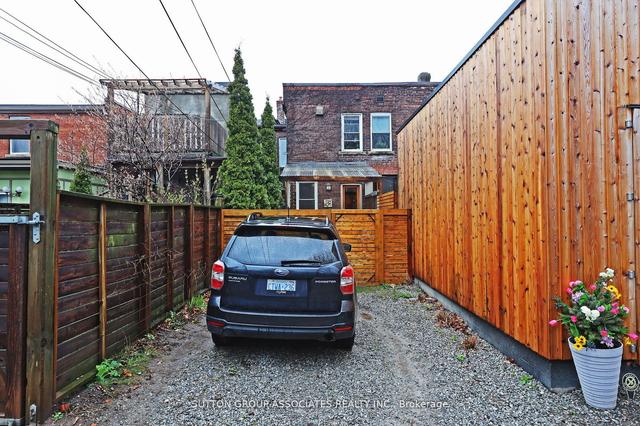 27 Heintzman St, House attached with 3 bedrooms, 3 bathrooms and 1 parking in Toronto ON | Image 31