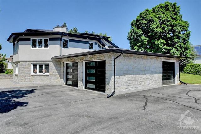 25 Bren Maur Road, House detached with 5 bedrooms, 6 bathrooms and 12 parking in Ottawa ON | Image 2