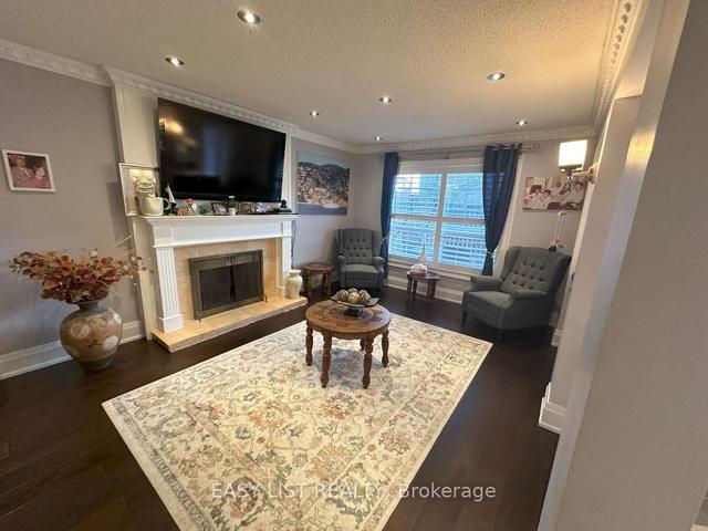 65 Nasmith St, House detached with 5 bedrooms, 4 bathrooms and 6 parking in Brampton ON | Image 24