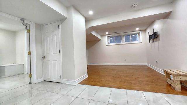 bsmt - 20 Massie St, House detached with 3 bedrooms, 2 bathrooms and 1 parking in Toronto ON | Image 8