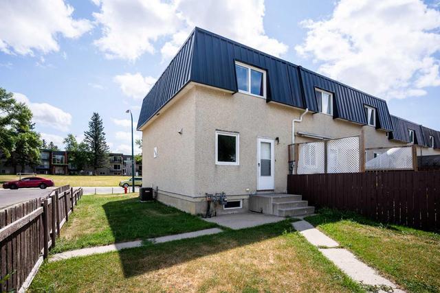 1402 Ashgrove Road S, Home with 2 bedrooms, 1 bathrooms and 2 parking in Lethbridge AB | Image 20