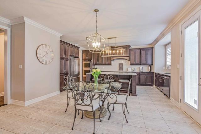 3318 Charles Biggar Dr, House detached with 4 bedrooms, 4 bathrooms and 4 parking in Oakville ON | Image 4