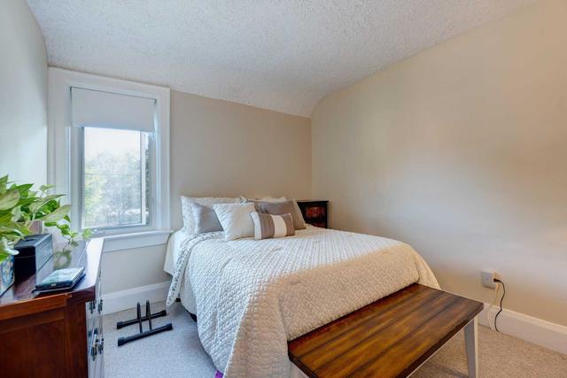upper - 3 Leuty Ave, House detached with 2 bedrooms, 1 bathrooms and 1 parking in Toronto ON | Image 13