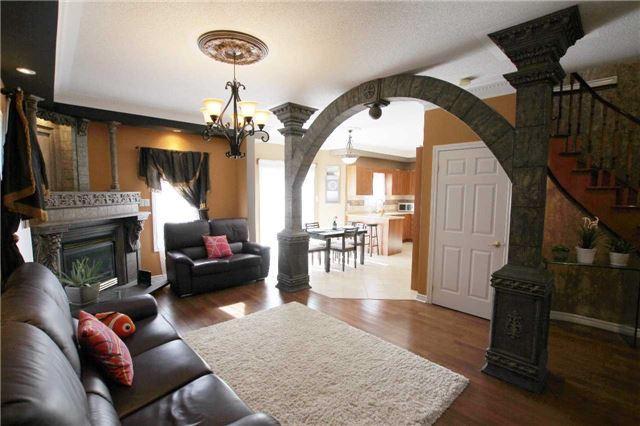 38 Batteaux St, House detached with 4 bedrooms, 3 bathrooms and 4 parking in Barrie ON | Image 8