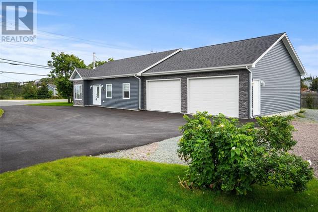 216 St Thomas Line, House detached with 2 bedrooms, 2 bathrooms and null parking in Paradise NL | Image 2