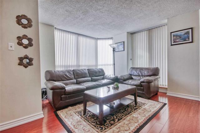 1411 - 430 Mclevin Ave, Condo with 2 bedrooms, 2 bathrooms and 1 parking in Toronto ON | Image 4