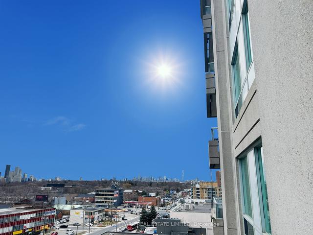 1010 - 8 Covington Rd, Condo with 2 bedrooms, 2 bathrooms and 1 parking in Toronto ON | Image 11