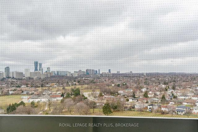 1903 - 530 Lolita Gdns, Condo with 3 bedrooms, 1 bathrooms and 2 parking in Mississauga ON | Image 19