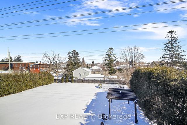 7 Calvert St, House detached with 3 bedrooms, 5 bathrooms and 4 parking in Ottawa ON | Image 24