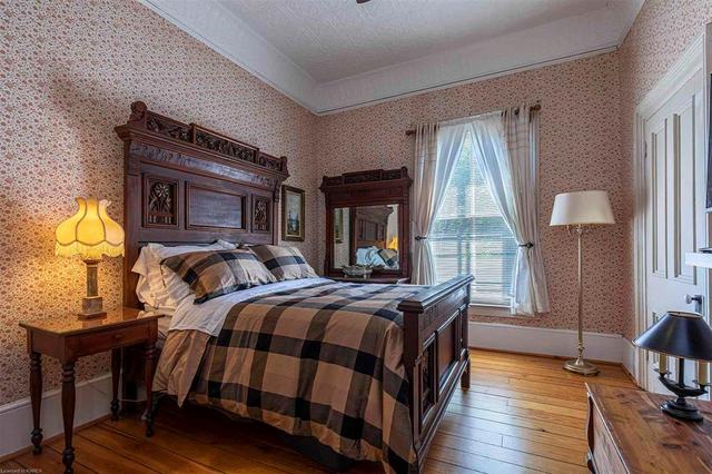 348 Main Street, House detached with 6 bedrooms, 3 bathrooms and 6 parking in Prince Edward County ON | Image 32