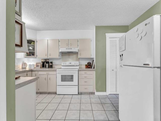 24 Castelani Crescent Se, House detached with 5 bedrooms, 2 bathrooms and 2 parking in Medicine Hat AB | Image 10